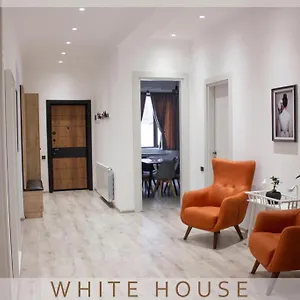White House Villa